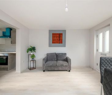 52 Longland Way, High Wycombe - Photo 4