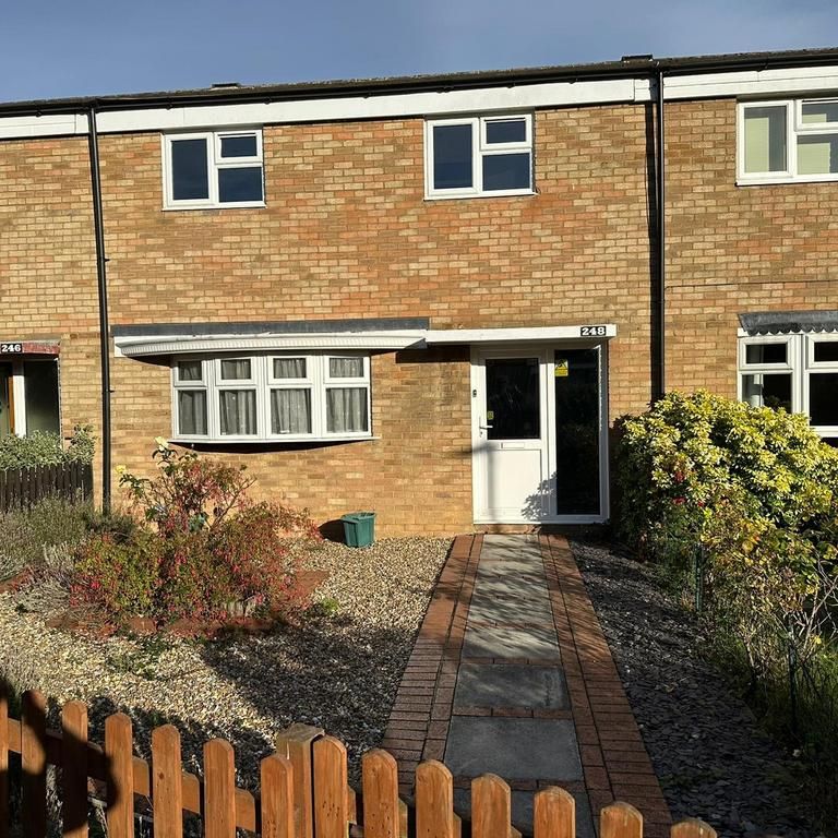 3 bedroom terraced house to rent - Photo 1