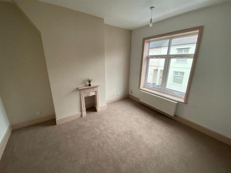 2 bedroom terraced house to rent - Photo 3