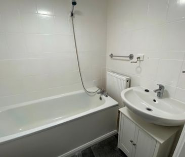 1 Bed Flat, Spellow Lane, L4 - Photo 6