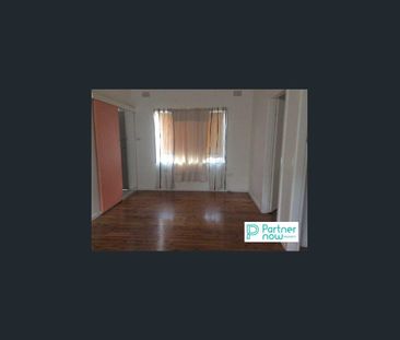 Two-Bedroom Unit in North - Photo 4