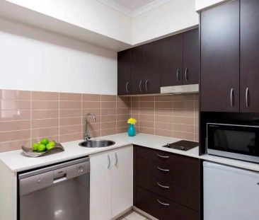 “Unfurnished Studio Apartment - Oaks Ipswich Aspire Suites” - Photo 5