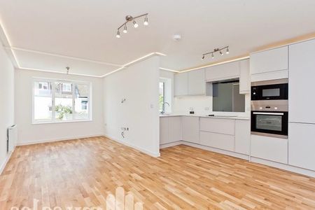 1 Bed Flat, Reigate Road, BN1 - Photo 2