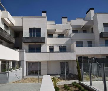 Boadilla del Monte, Community of Madrid - Photo 4