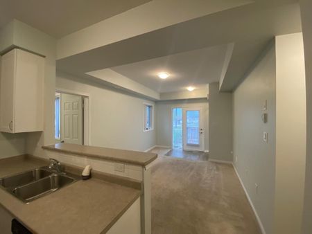 For Lease - 250 Sunny Meadow Boulevard Unit# 110, Brampton, Ontario - Photo 2