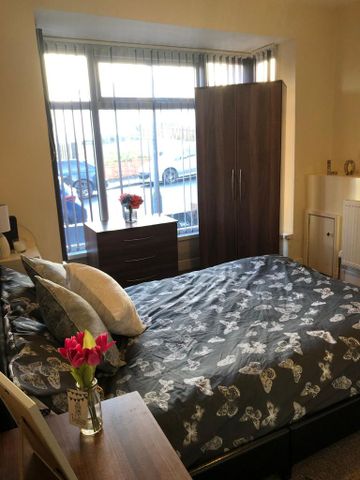 1 bedroom in a house share to rent - Photo 5