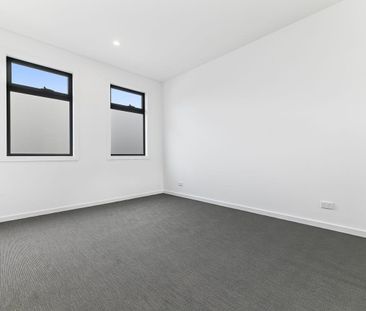 7/4 Hillside Street, Springvale - Photo 2
