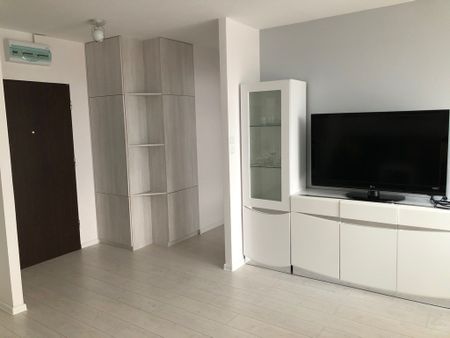 Mieszkanie z miejscem postojowym - ul.Kazimierska - Zdjęcie 2