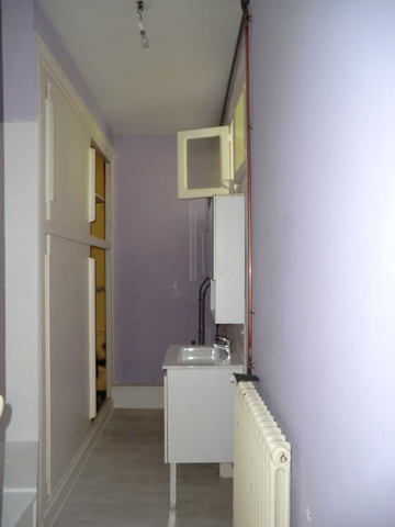 Location Appartement 4 pièces 88m² CHALON SUR SAONE 71100 - Photo 2