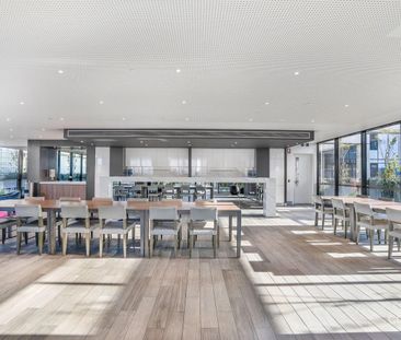 Elegant two bedroom apartment in Southbank with large balcony - Photo 5