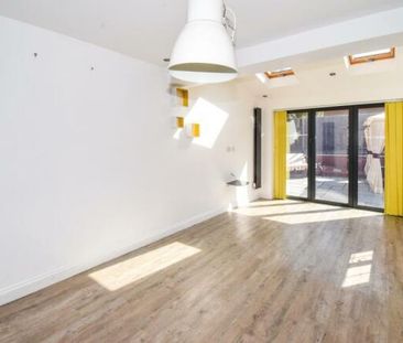 4 bedroom house to rent - Photo 1