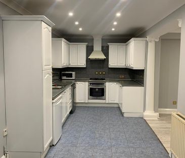 5 bedroom terraced house to rent - Photo 4