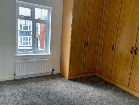 3 bedroom end of terrace house to rent - Photo 3