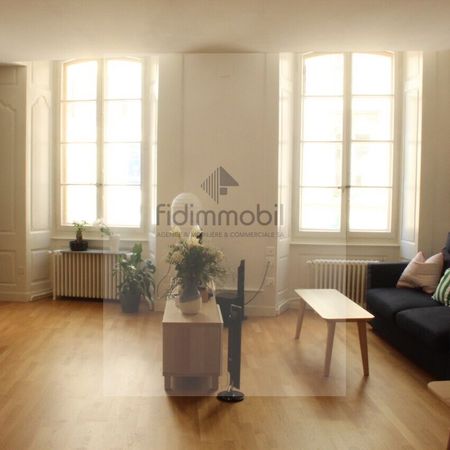 GRAND 2.5 PIECES EN CENTRE VILLE - Foto 4