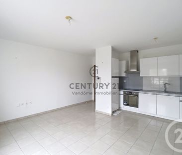 Location Appartement 2 pièces 42m² LEVIGNEN 60800 - Photo 1