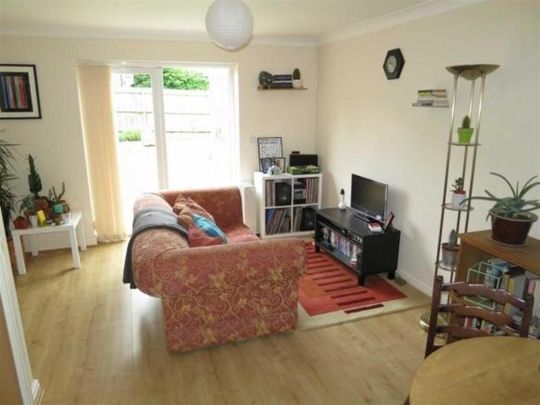 2 bedroom semi-detached house to rent - Photo 1
