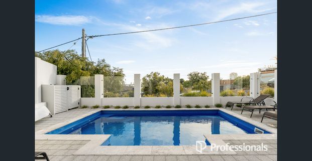 Modern Coastal Living Moments from Scarborough Beach - Photo 1