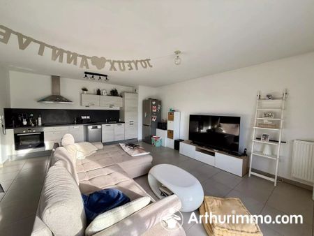 Location Appartement 4 pièces 83 m2 à Valentigney - Photo 3