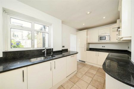 Stanley Gardens Road, Teddington, TW11 - Photo 4