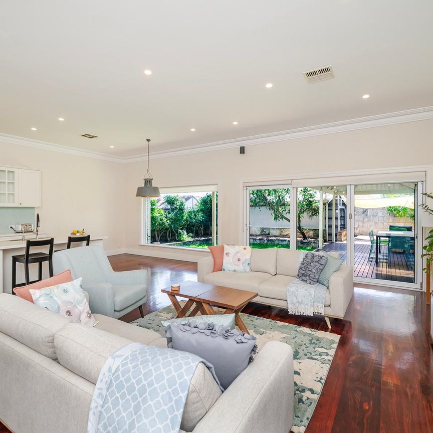 Gorgeous Character Home - Six Month Lease - Photo 1