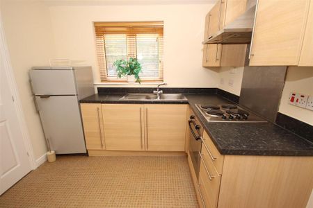 Studio to rent - Photo 5