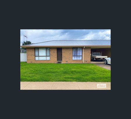 2/32 Helm Street, Kangaroo Flat, Vic 3555 - Photo 2
