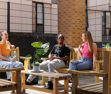 Large High Double Studio - Photo 1