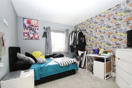 3 bedroom detached house to rent - Photo 4