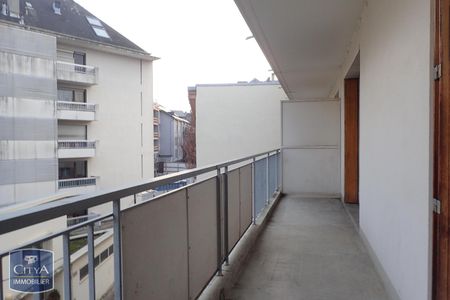 Location Appartement 2 pièces 45m² CHAMBERY 73000 - Photo 5