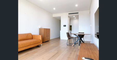 Modern High-Level 2 Bedroom in Waterloo — Fully Furnished, Move In Ready! - Photo 3