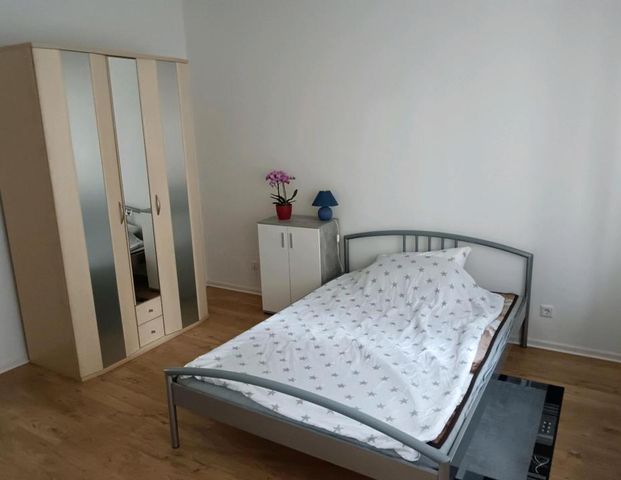 Ich biete 1 Zimmer in einer Wohngemeinschaft - Foto 1