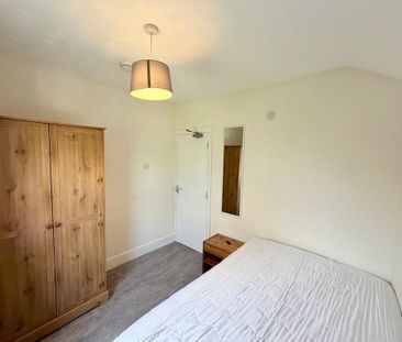 1 bedroom in a house share to rent - Photo 6