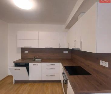 Pronájem bytu 2+kk s lodžií v žádané lokalitě ulice Jánského v Olom... - Photo 1