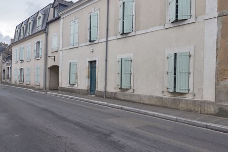 Appartement BAZOUGES SUR LE LOIR T3 - Photo 3