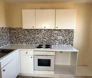 Warwick Road, Clacton-on-sea, CO15 - Photo 3