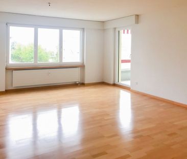 Schöne 4.5-Zi.-Wohnung an ruhiger Lage - Photo 1