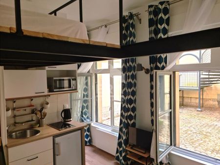 CHARMANT STUDIO MEUBLE - QUARTIER DES ANTIQUAIRES, CENTRE - Photo 4