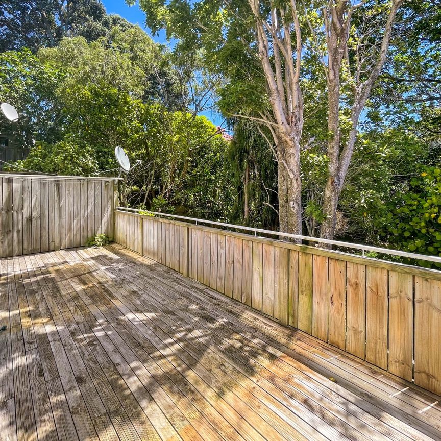 Lovely 2-bedroom home on the city end of Mt cook with garage. - Photo 1