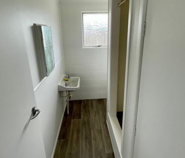 Spacious two bedroom unit - Photo 4