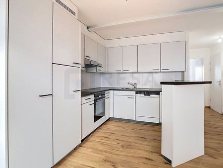 PERLE RARE! 2½ pièces avec terrasse au coeur de la ville - Photo 4