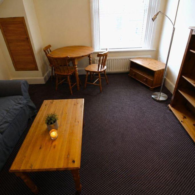 1 bedroom flat to rent - Photo 1
