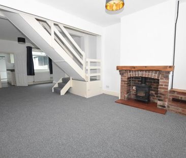 2 bedroom terraced house to rent - Photo 6
