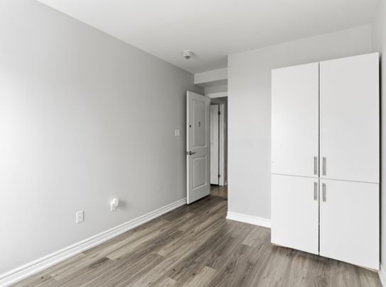 For Lease - 244 Penetanguishene Road Unit# 4, Barrie, Ontario - Photo 1