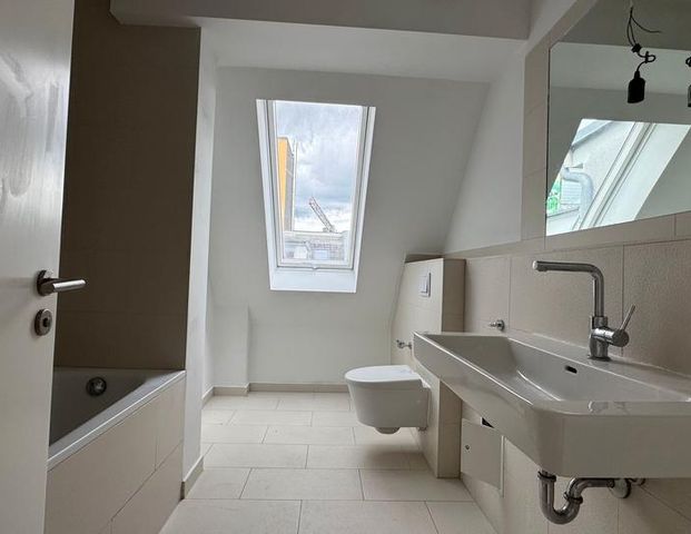 Helles Penthouse mit 3 Terrassen und Aufzug ! - Foto 1