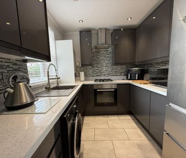2 bedroom maisonette to rent - Photo 4