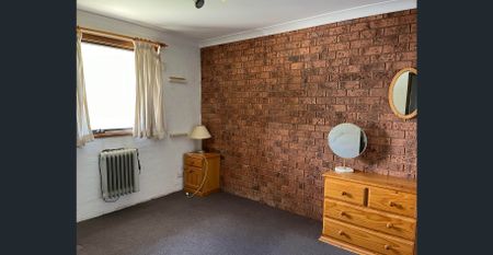 52-week lease - Photo 4