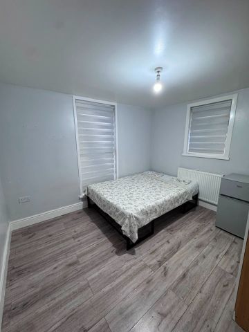 Room in a Shared House, Mount Pleasant Road, N17 - Photo 3