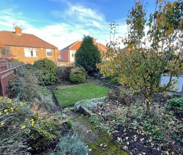 4 bedroom semi-detached house to rent - Photo 6