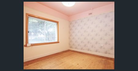 THREE BEDROOM HOME IN THE CBD - Photo 2