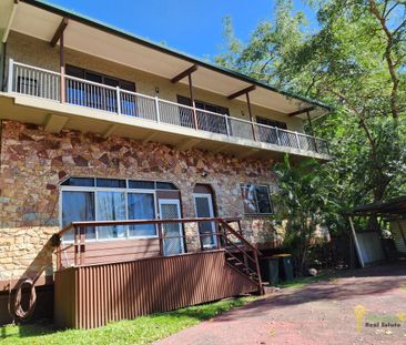 Rare Find - Studio Apartment In Stratford/Aeroglen! - Photo 3